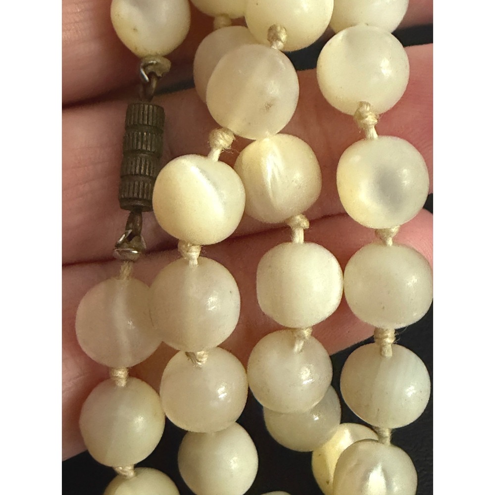 Vintage Mother of Pearl Bead Necklace MOP Mermaidcore